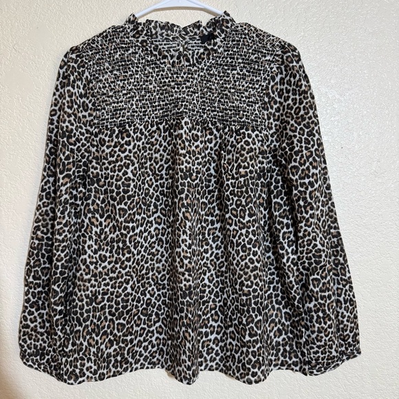 J.Crew Smocked Chest Button-Back Top Size Medium - Picture 1 of 5